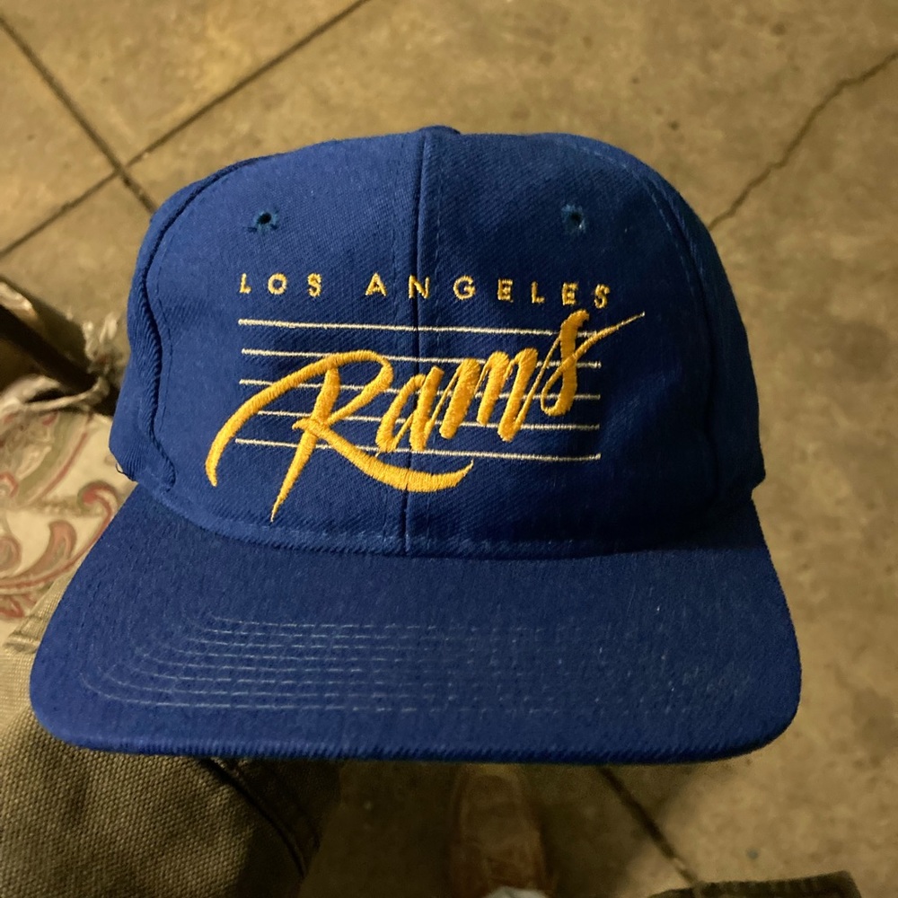Vintage Los Angeles rams SnapBack hat 
Flawless condition
Small strap